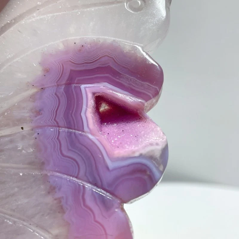 2 Pairs Dyed Geode Agate Butterfly Carving With Stand - Image 8
