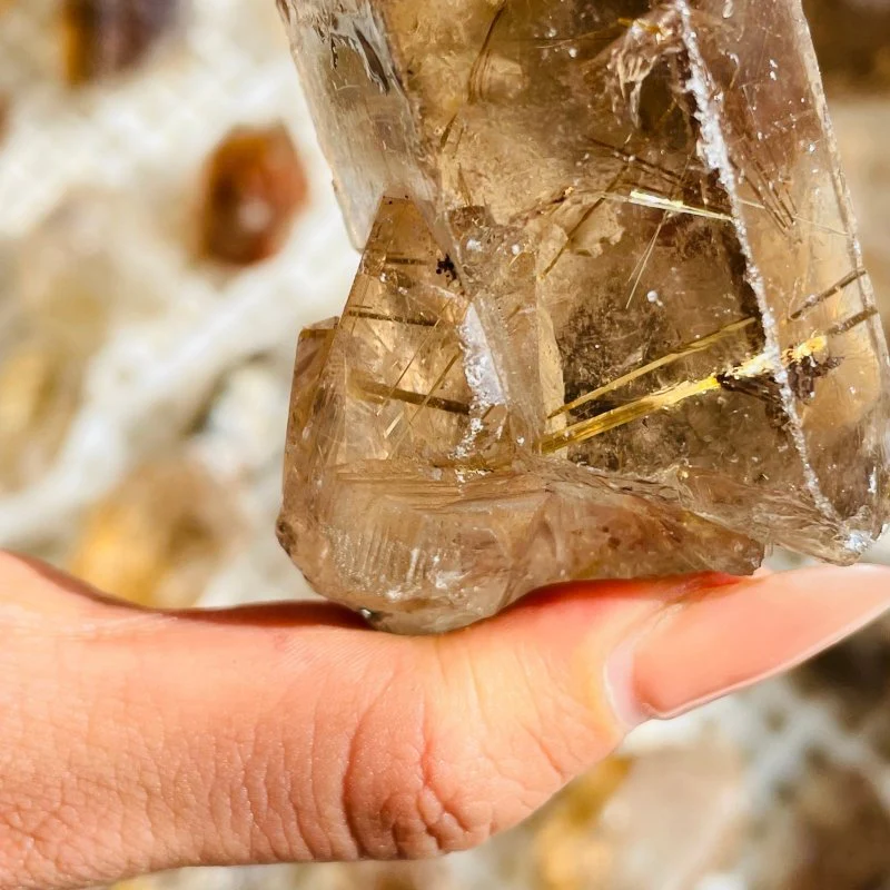55 Pieces High Quality Gold Rutile Quartz Raw Stone - Image 7