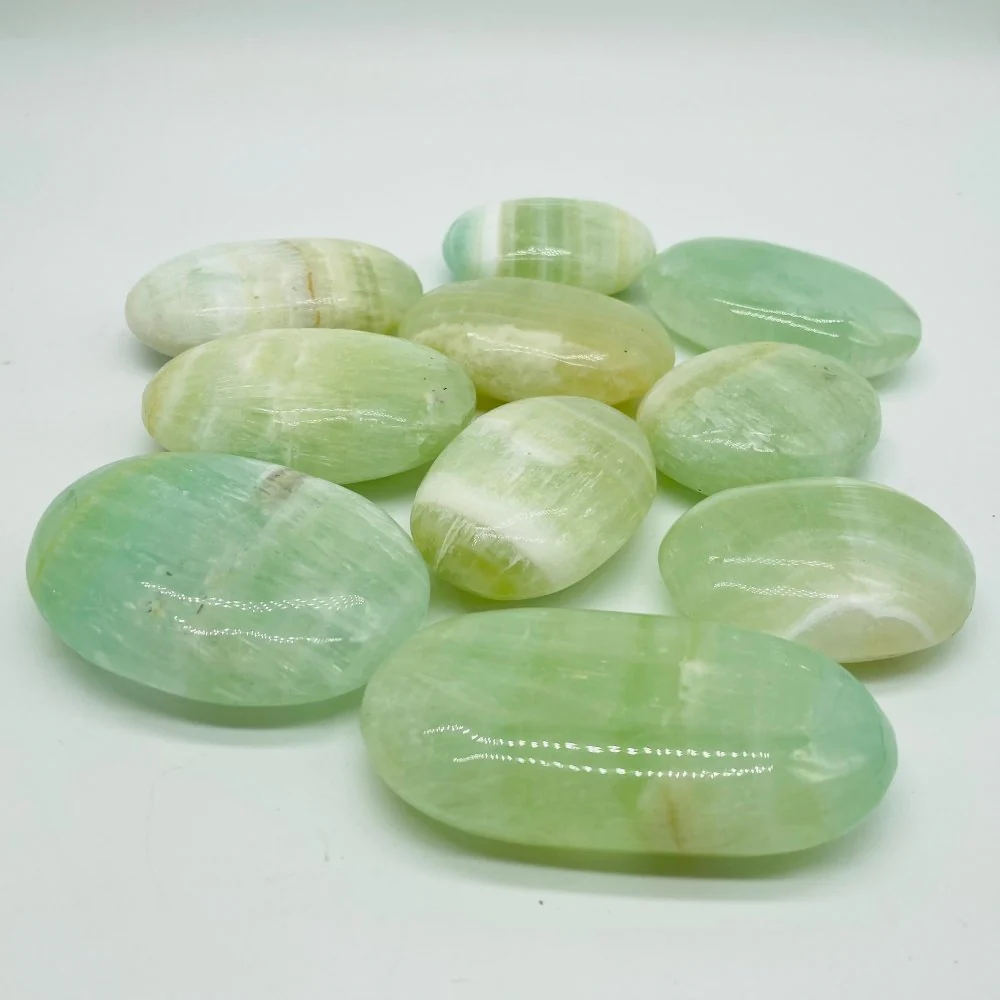 Green Calcite Palm Crystal Wholesale - Image 4