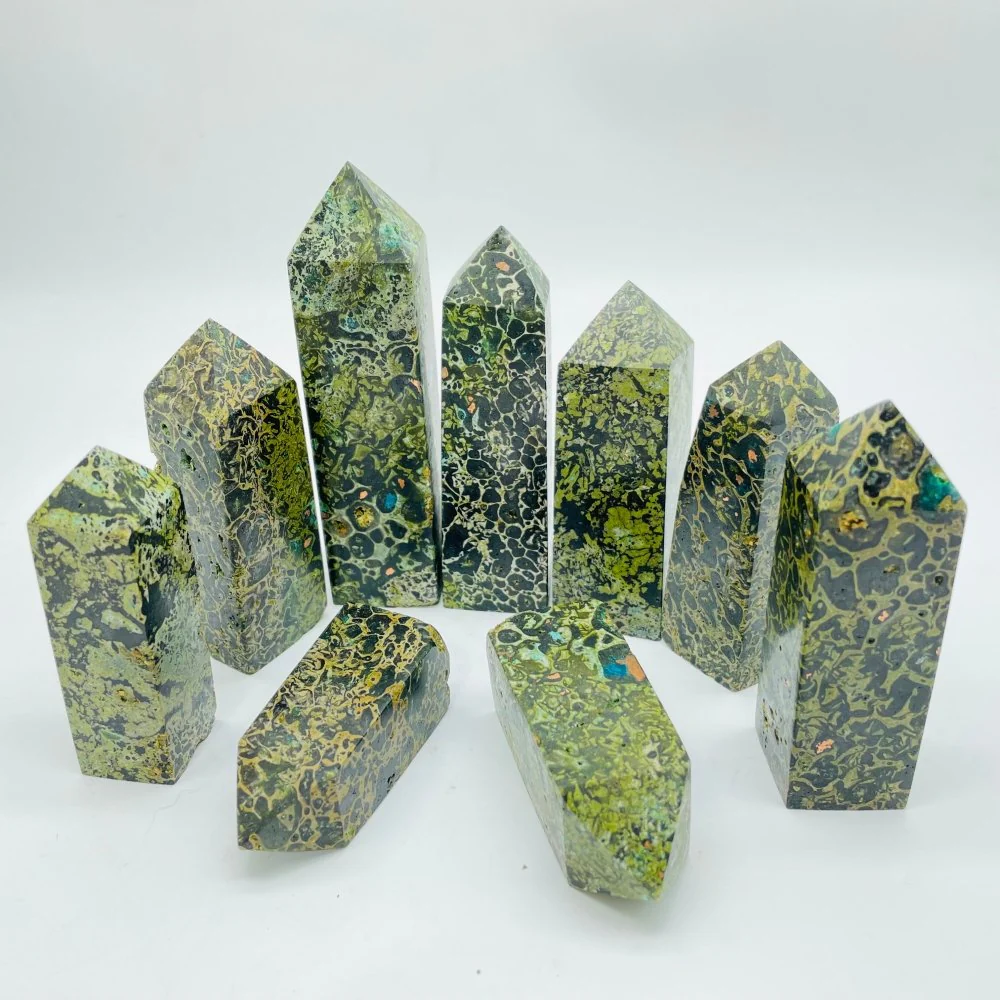 Green Dot Stone Mixed Natural Brass Four-Sided Tower Point Wholesale - Image 4