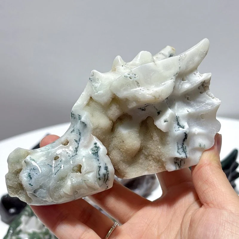 10 Pieces Moss Agate Dragon Head Carving - Image 4