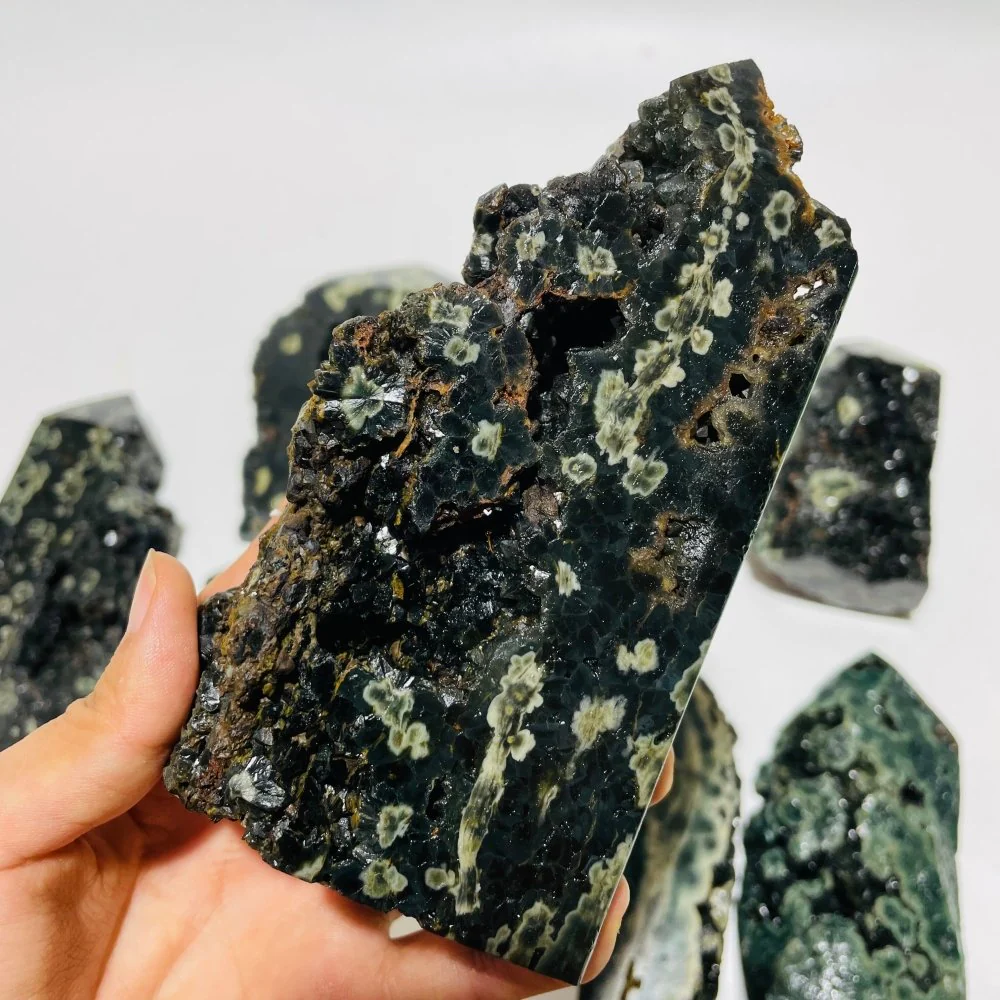 8 Pieces Green Sea Jasper Druzy Points - Image 2