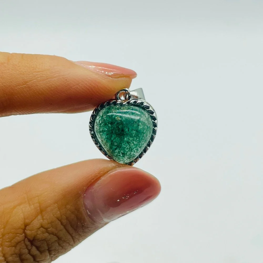 Green Strawberry Quartz Tiger Eye Heart Pendant Wholesale - Image 4