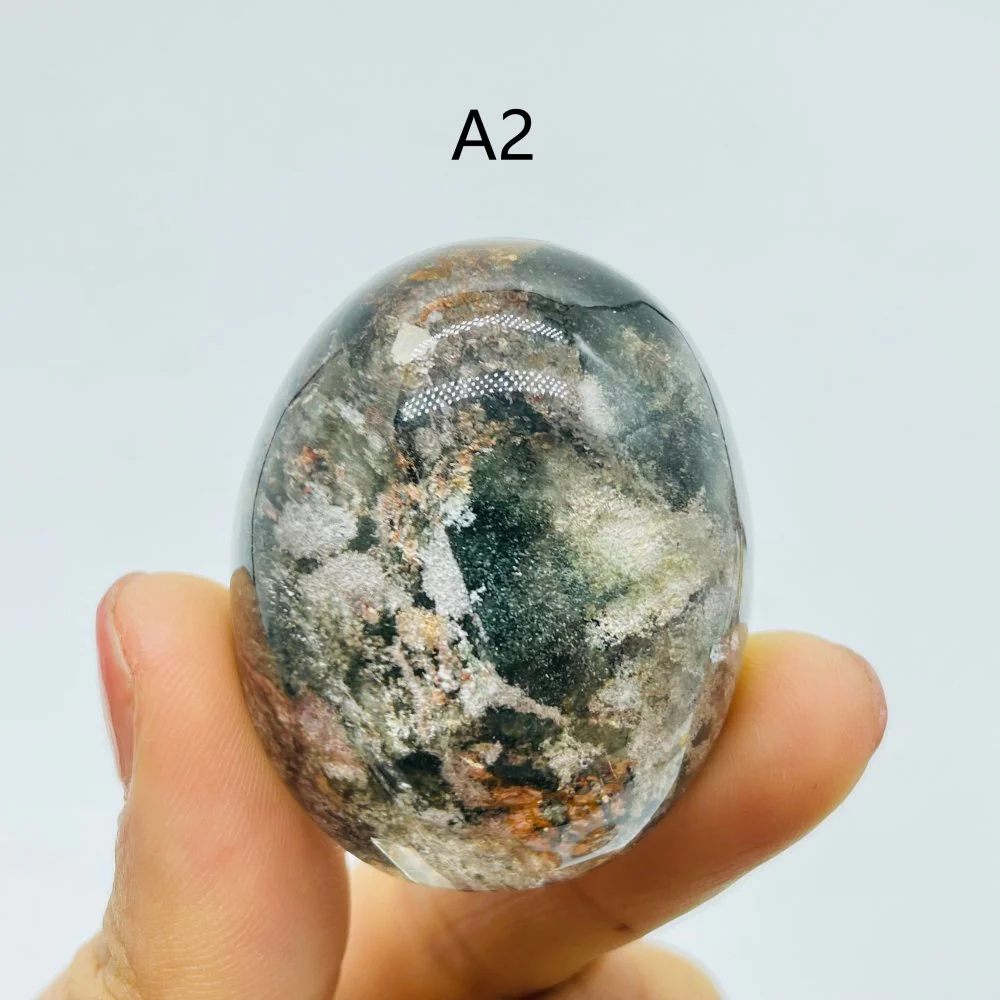 High Grade Very Clear Garden Quartz Oval Gemstone - Image 4
