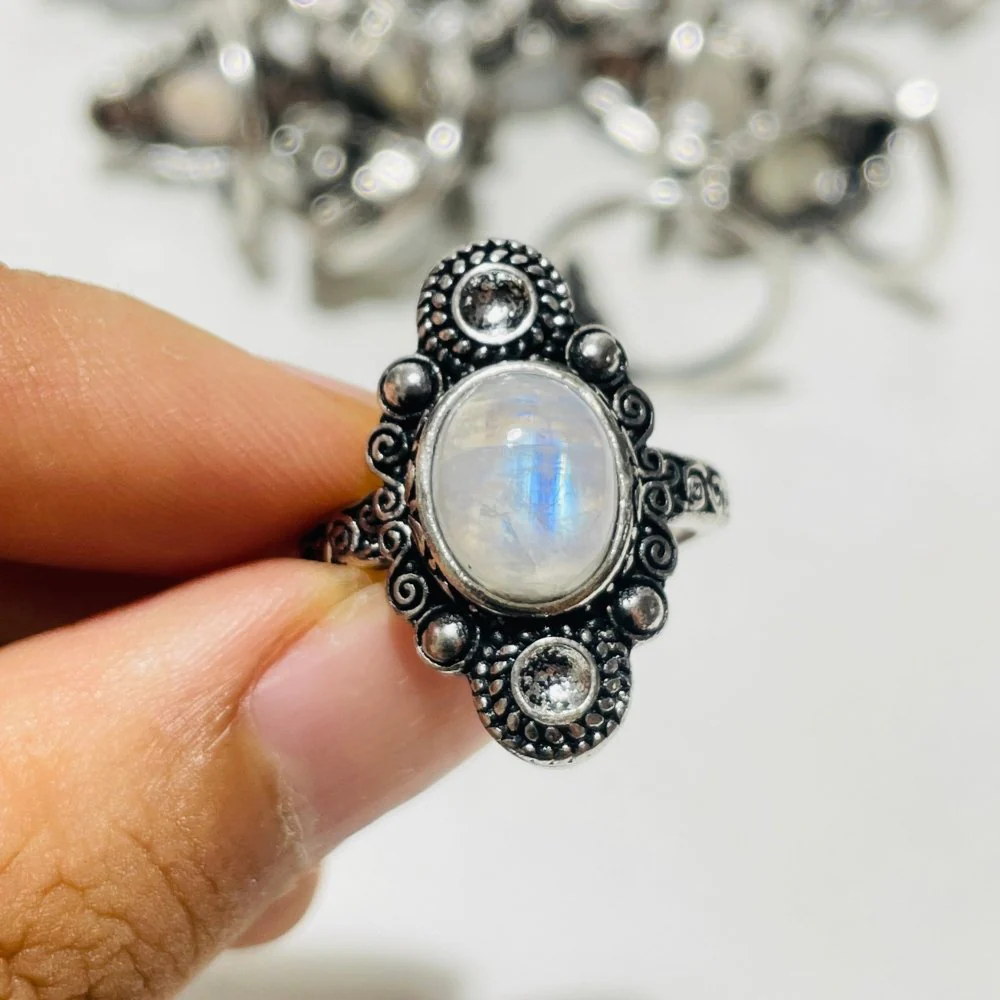 Beautiful Sri Lanka Moonstone Ring Wholesale - Image 3