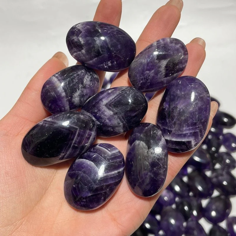 125 Pieces High Quality Deep Purple Chevron Amethyst Small Palm Stone - Image 2