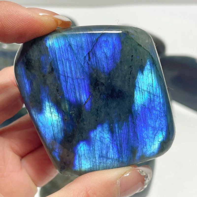 Beautiful Small Flash Blue Yellow Labradorite Home Decor Wholesale - Image 8