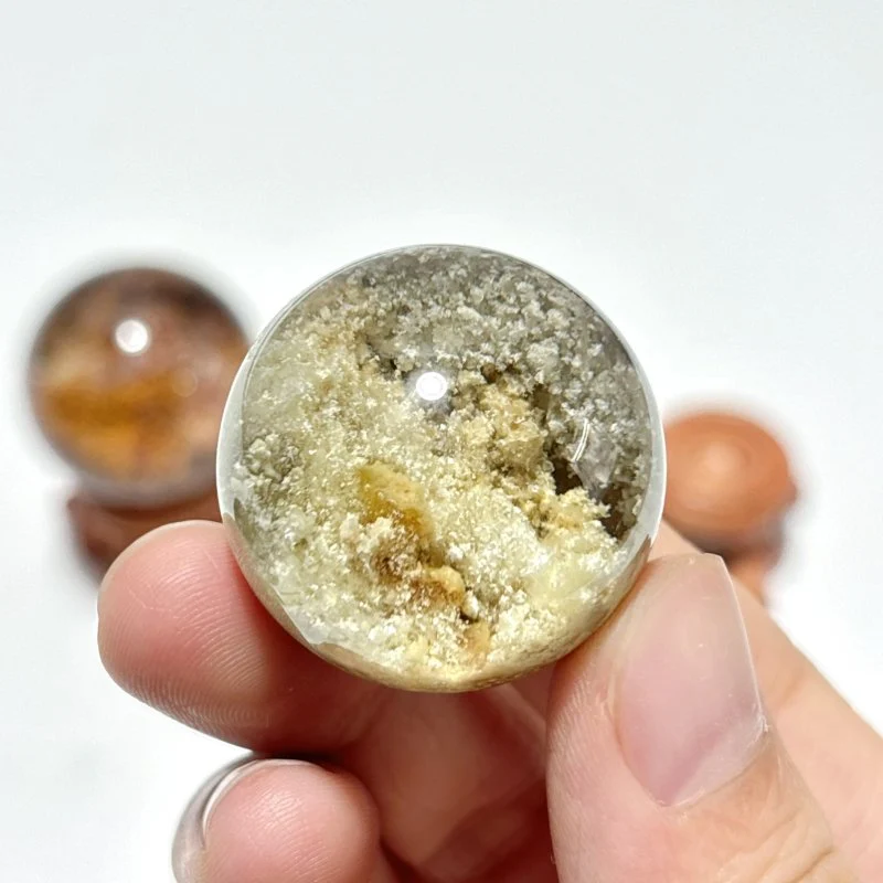3 Pieces High Quality Garden Quartz Sphere - Image 2