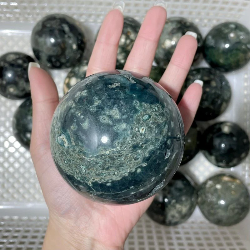 16 Pieces High Quality Green Sea Jasper Crystal Spheres - Image 2