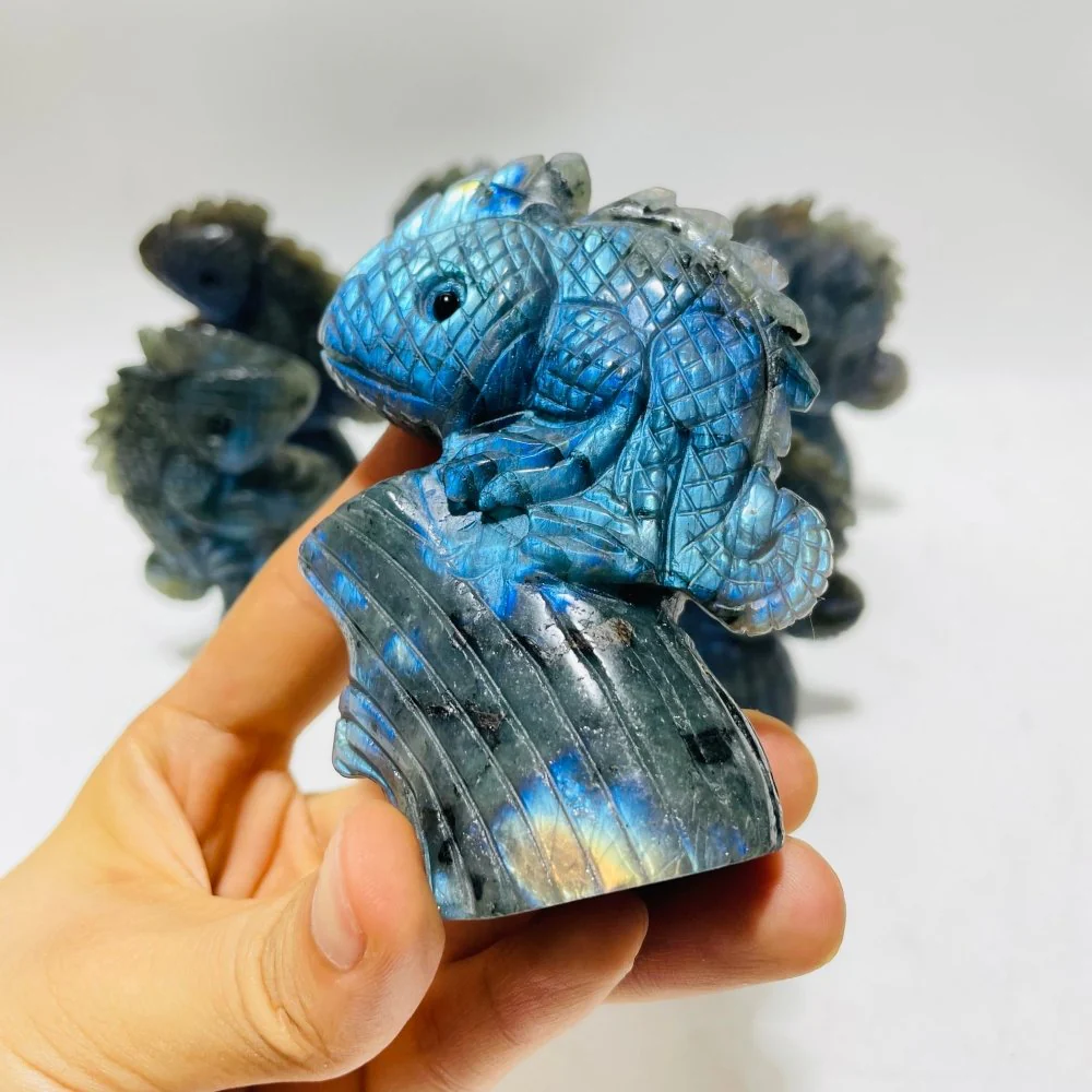 6 Pieces High Quality Labradorite Lizard Chameleon Carving - Image 2
