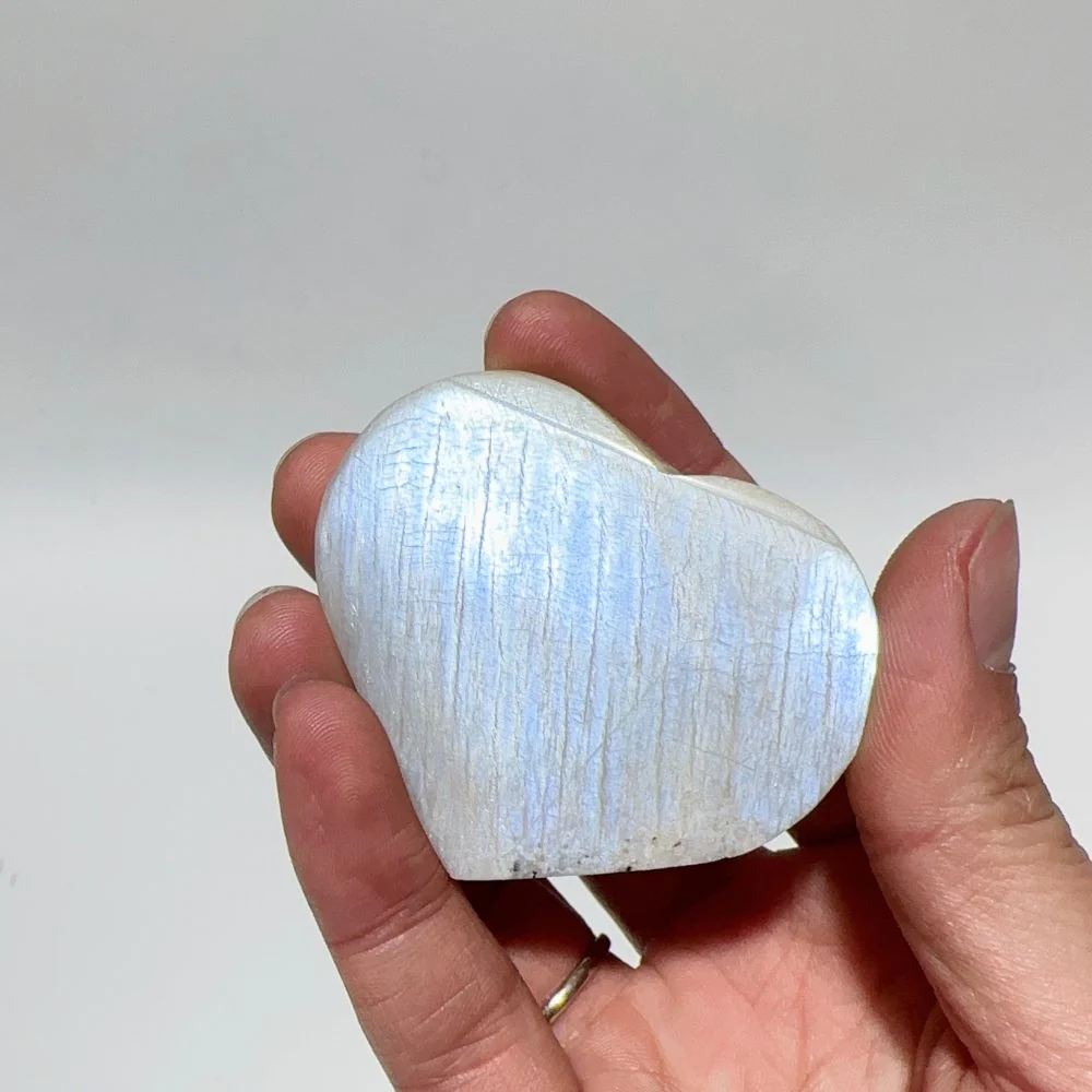 High Quality Moonstone Heart Wholesale - Image 3