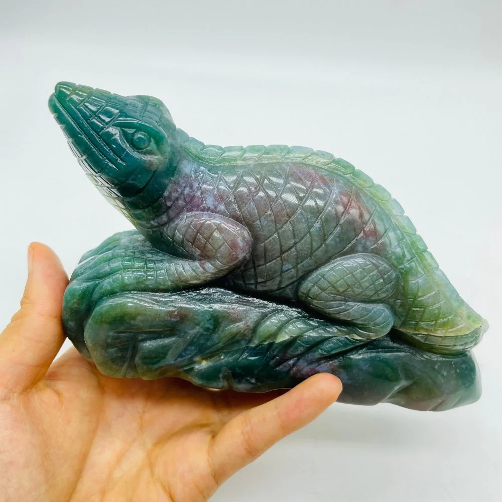 High Quality Natural Moss Agate Lizard Carving - Image 2
