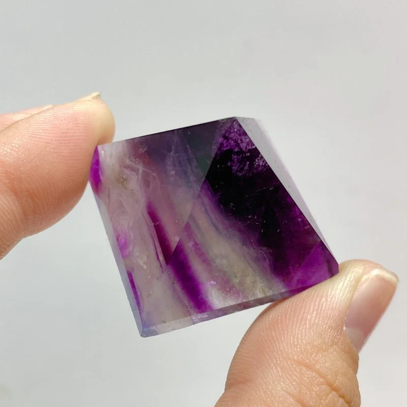 20 Pieces High Quality Rainbow Fluorite Pyramid - Image 2