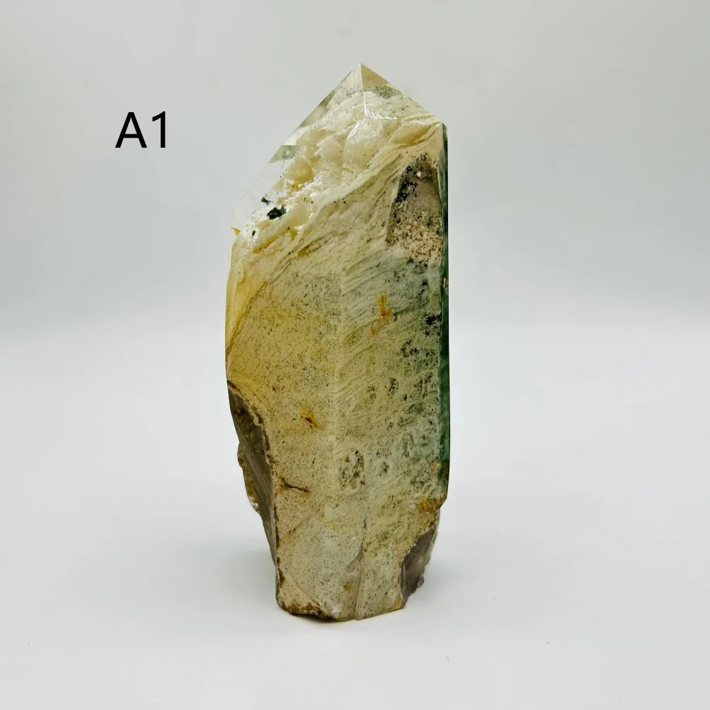 High Quality White Garden Quartz Collectible - Image 3