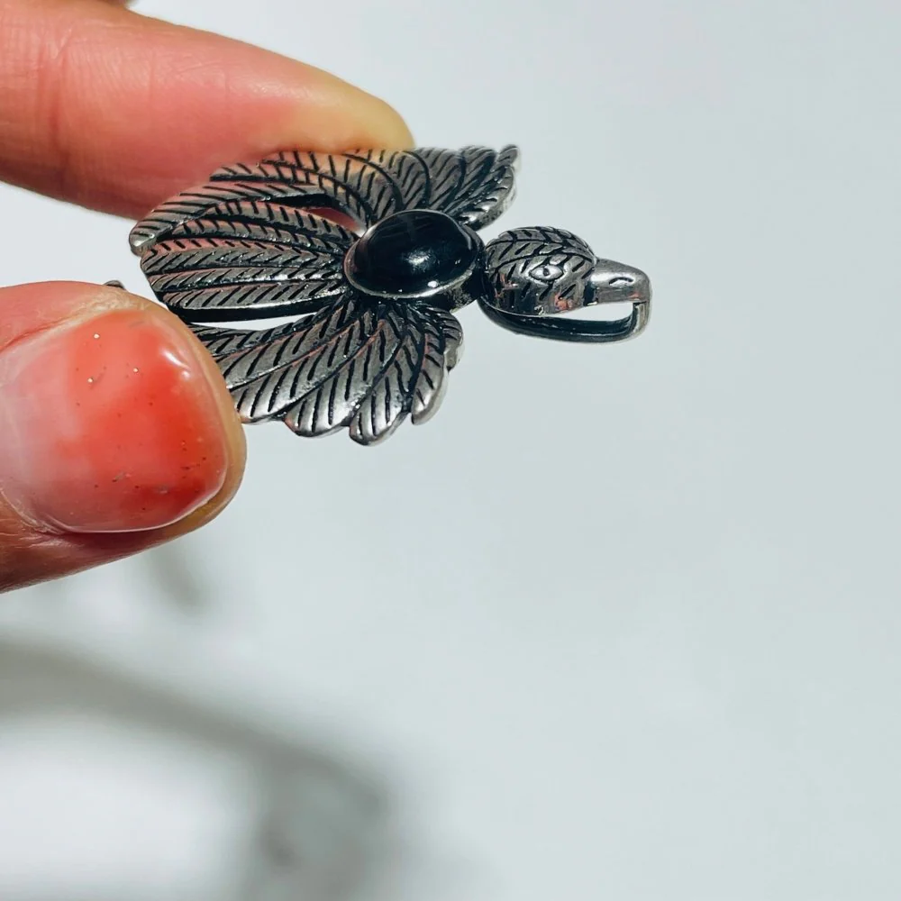 Hypersthene Stone Crystal Pendant Wholesale - Image 6