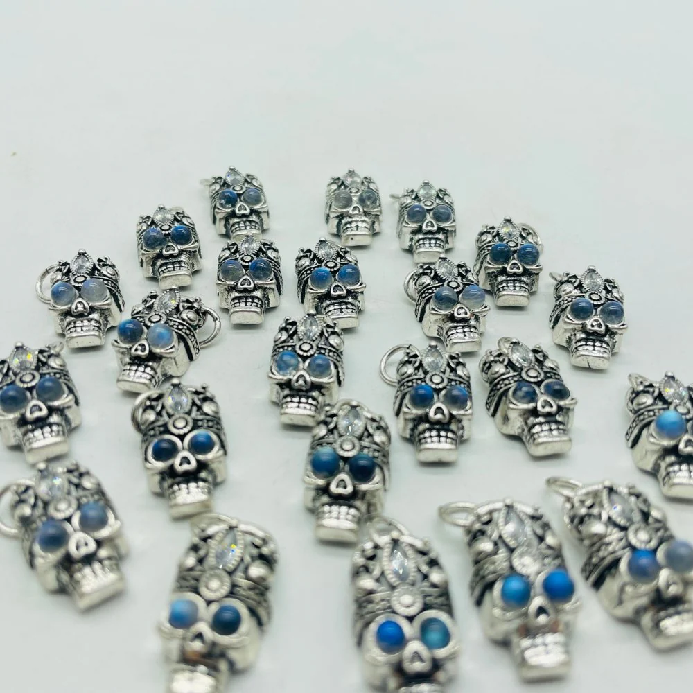 Labradorite King Skull Pendant Wholesale - Image 3
