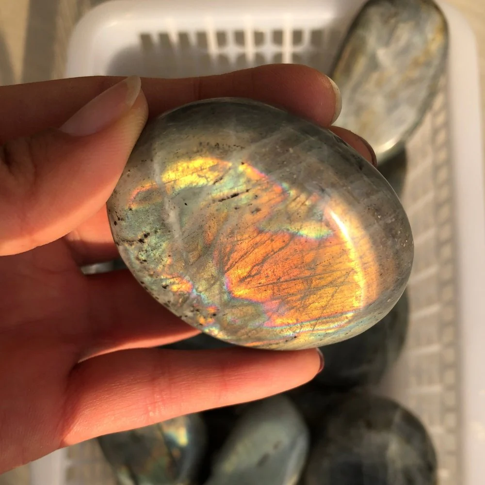 Labradorite Large Palm Wholesale - Image 2