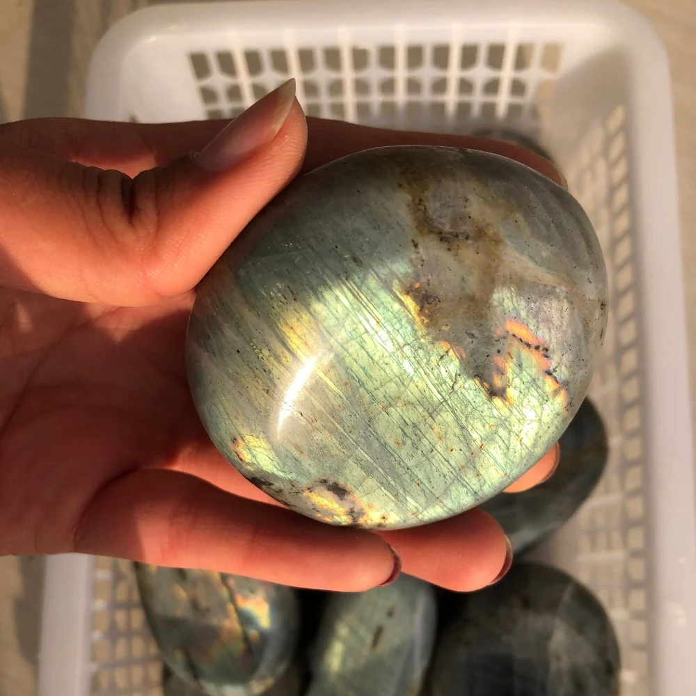 Labradorite Large Palm Wholesale - Image 3