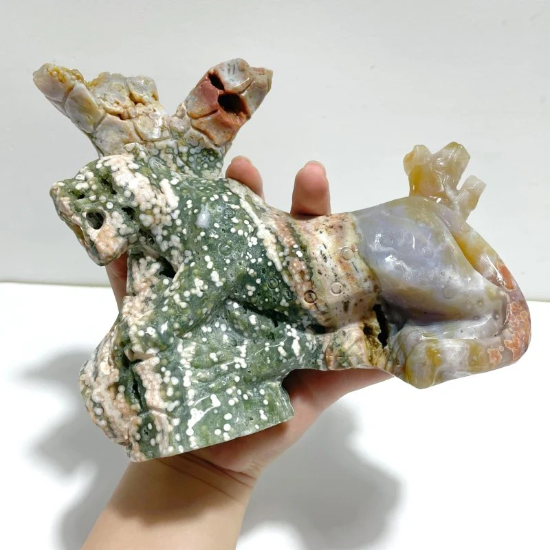 Large 8th Vein Ocean Jasper Leopard Carving - Image 5