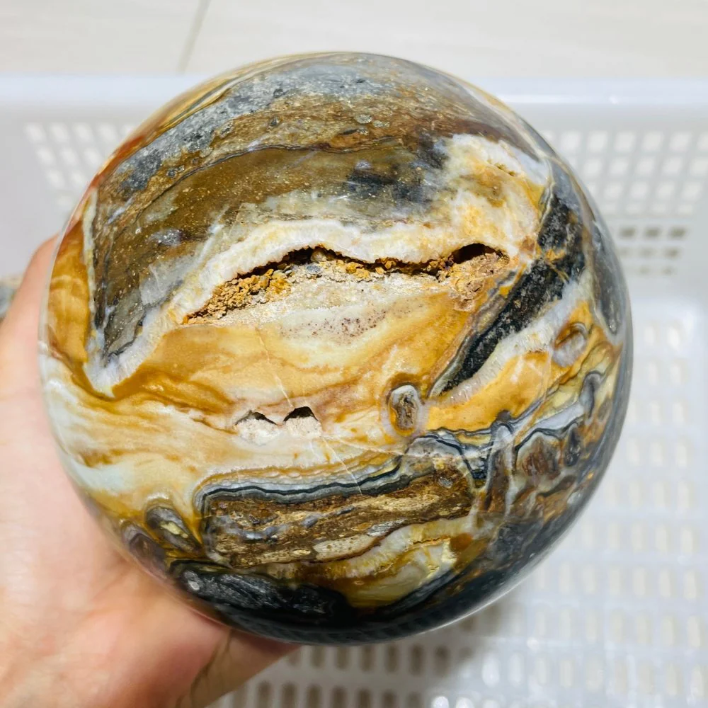 2 Pieces Large Caribbean Calcite Spheres - Image 3