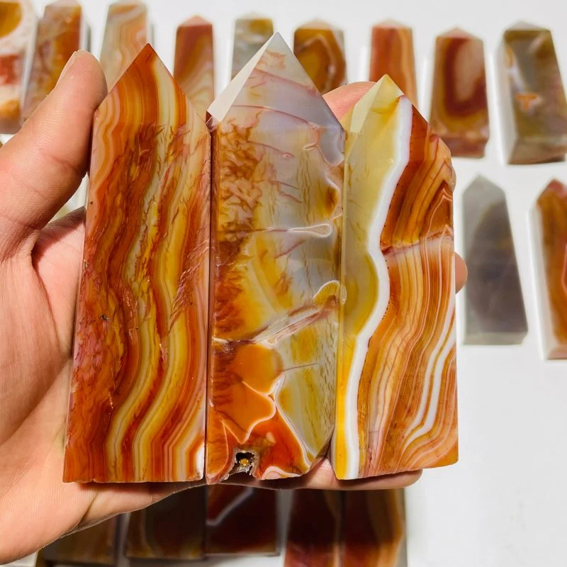 28 Pieces Four-Sided Carnelian Points - Image 2