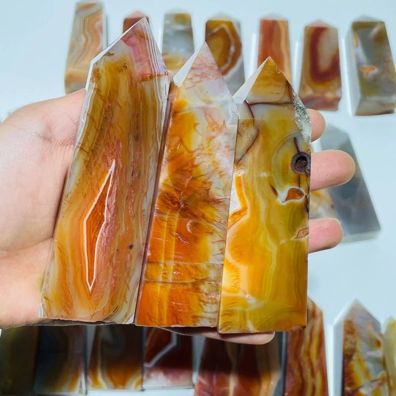 28 Pieces Four-Sided Carnelian Points - Image 7