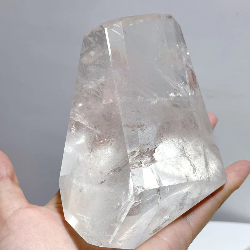 11 Pieces Large Clear Quartz Free Form - Image 6