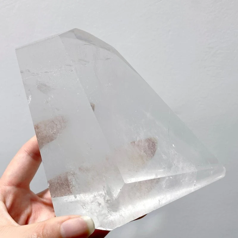 11 Pieces Large Clear Quartz Free Form - Image 7