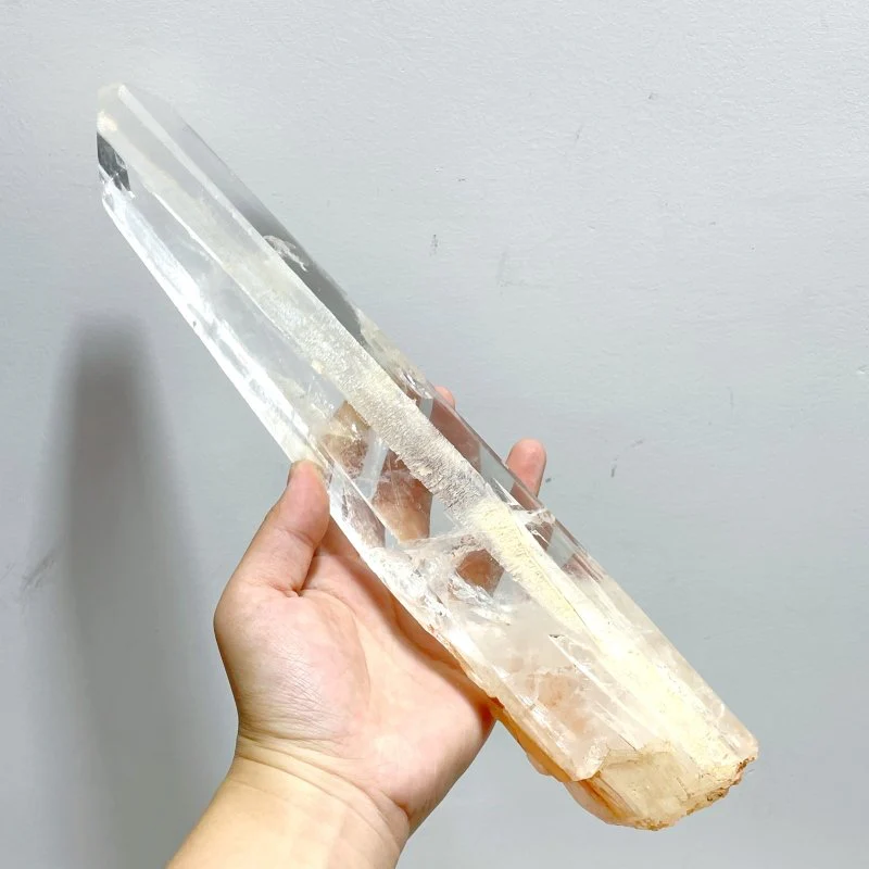 5 Pieces Large Clear Quartz Tower Point - Image 3