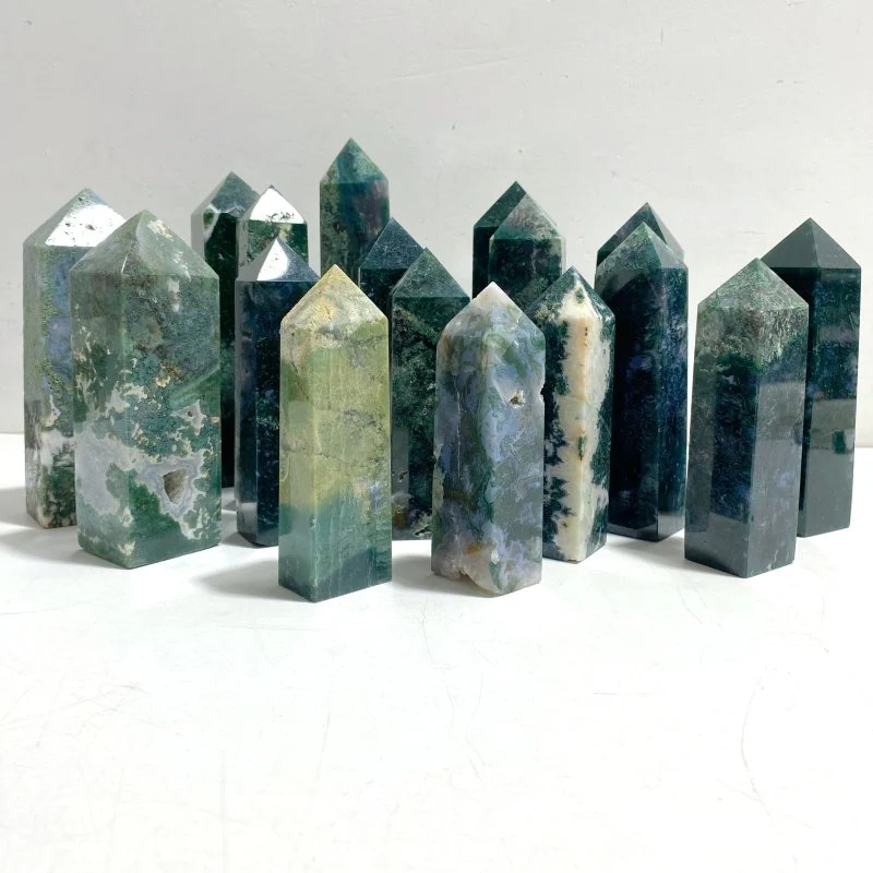 17 Pieces Moss Agate Four-Sided Points