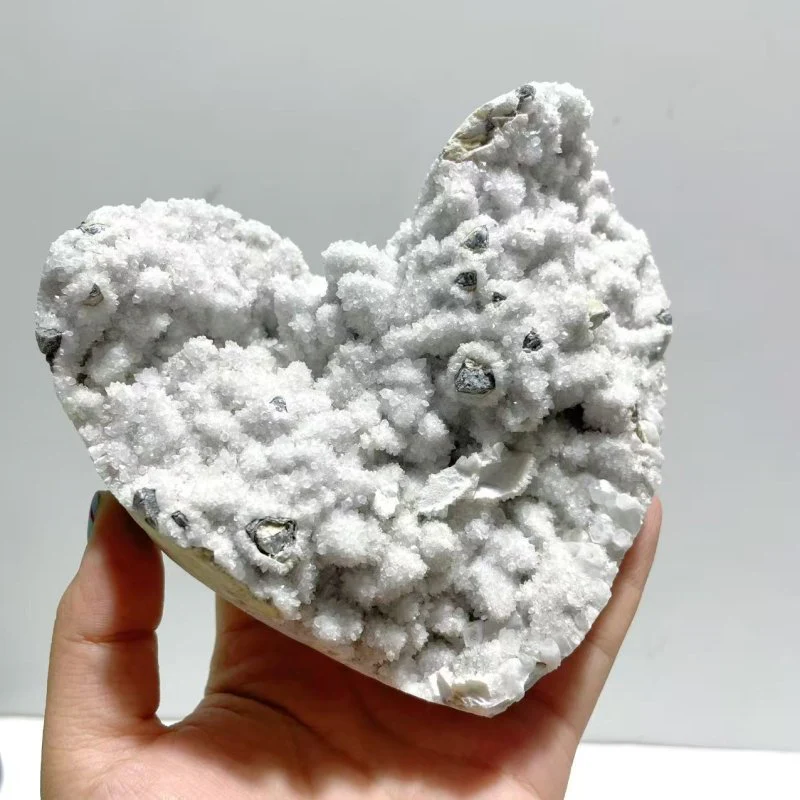 2 Pieces Large Quartz Cluster Heart