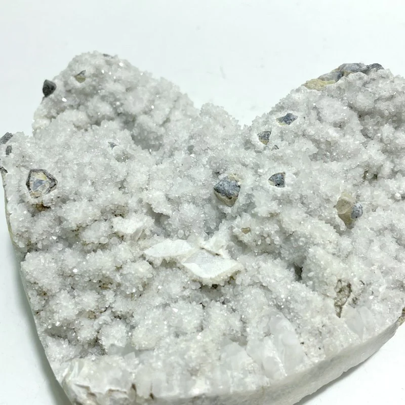 2 Pieces Large Quartz Cluster Heart - Image 4