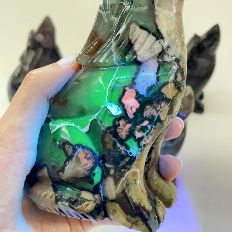 5 Pieces Large Volcanic Agate Wolf Carving(UV-Reactive) - Image 3