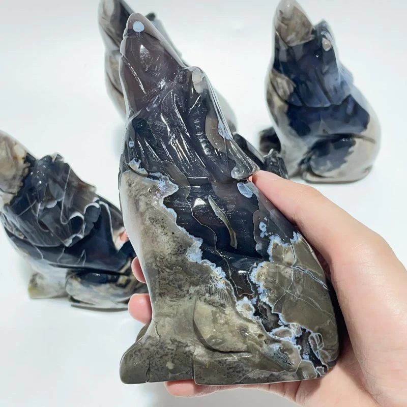 5 Pieces Large Volcanic Agate Wolf Carving(UV-Reactive) - Image 8