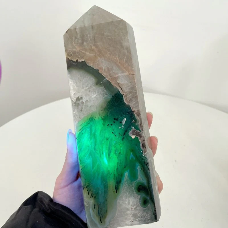 5 Pieces Large Volcano Agate Tower(UV-Reactive) - Image 2