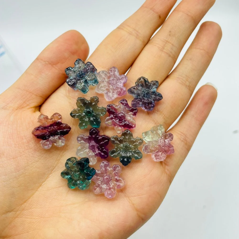 Mini Fluorite Snowflake Carving Wholesale - Image 4