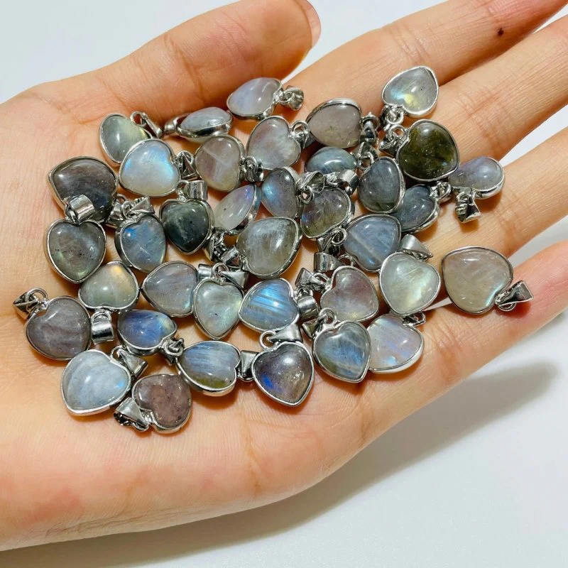 Mini Labradorite Heart Pendant Wholesale - Image 3