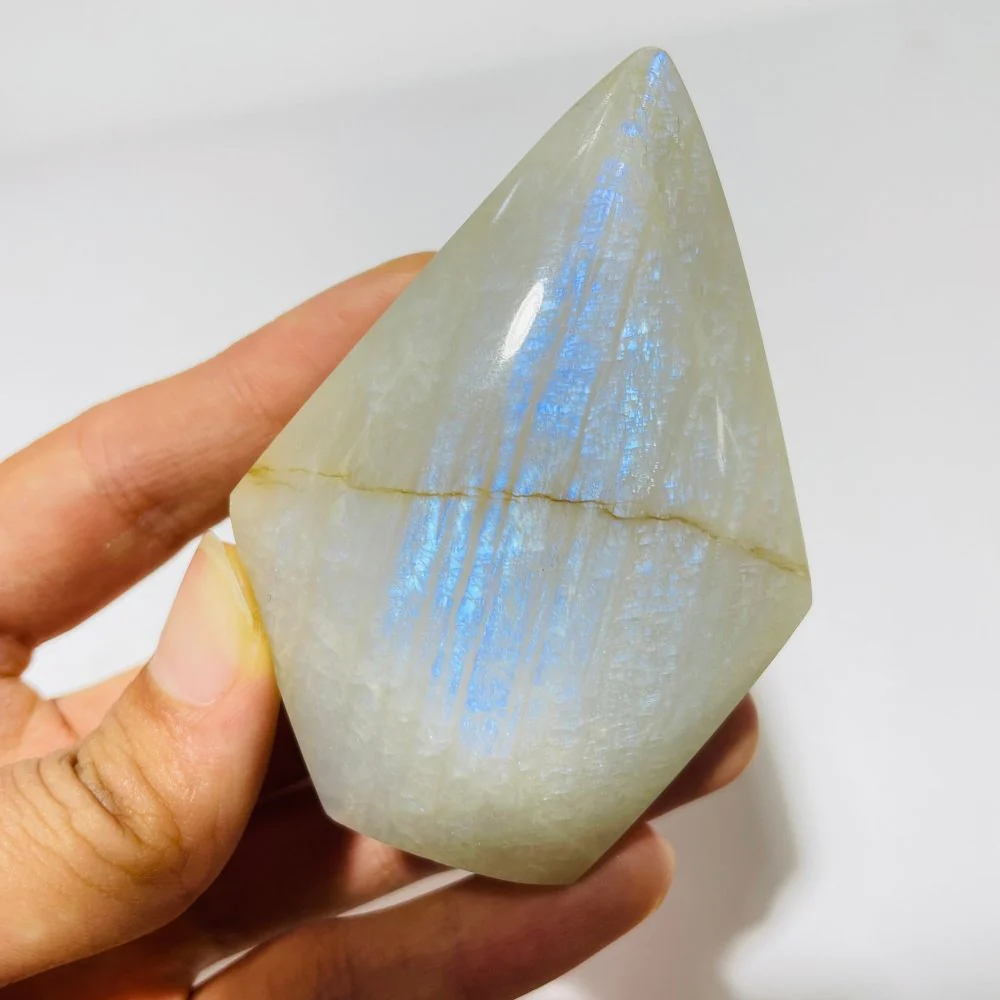 High Quality Moonstone Arrow Head Shaped Crystal Wholesale - Image 4