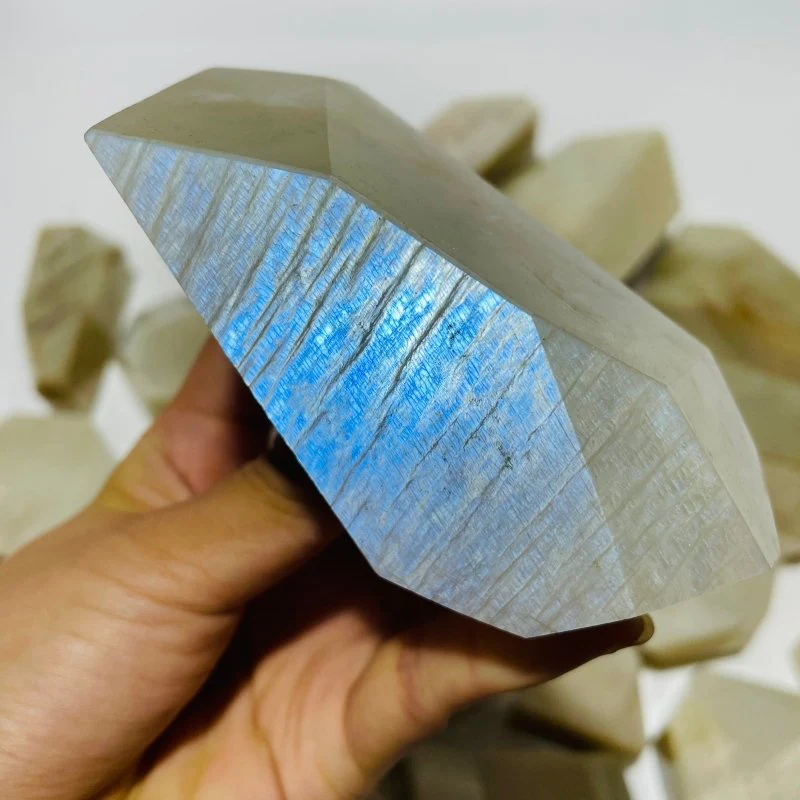 33 Pieces Large Blue Moonstone Free Form - Image 3