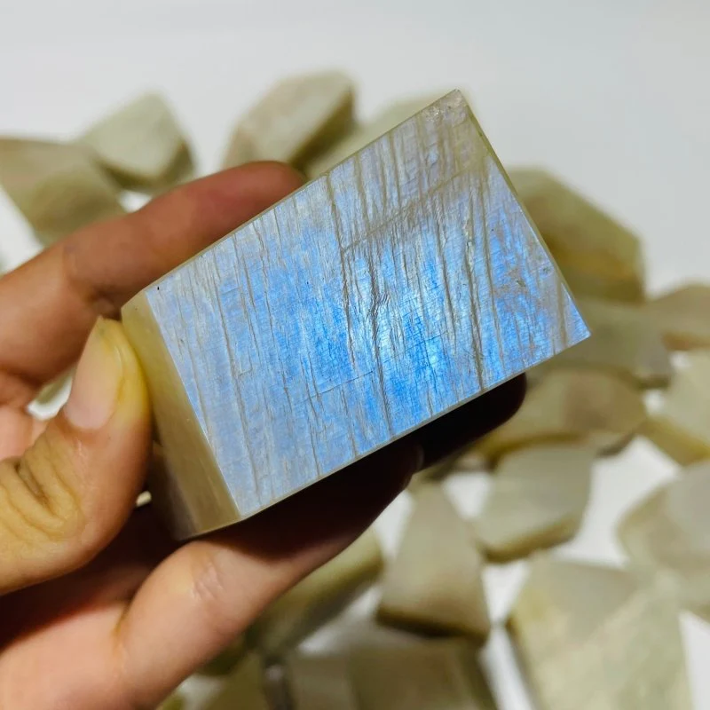 33 Pieces Large Blue Moonstone Free Form - Image 4
