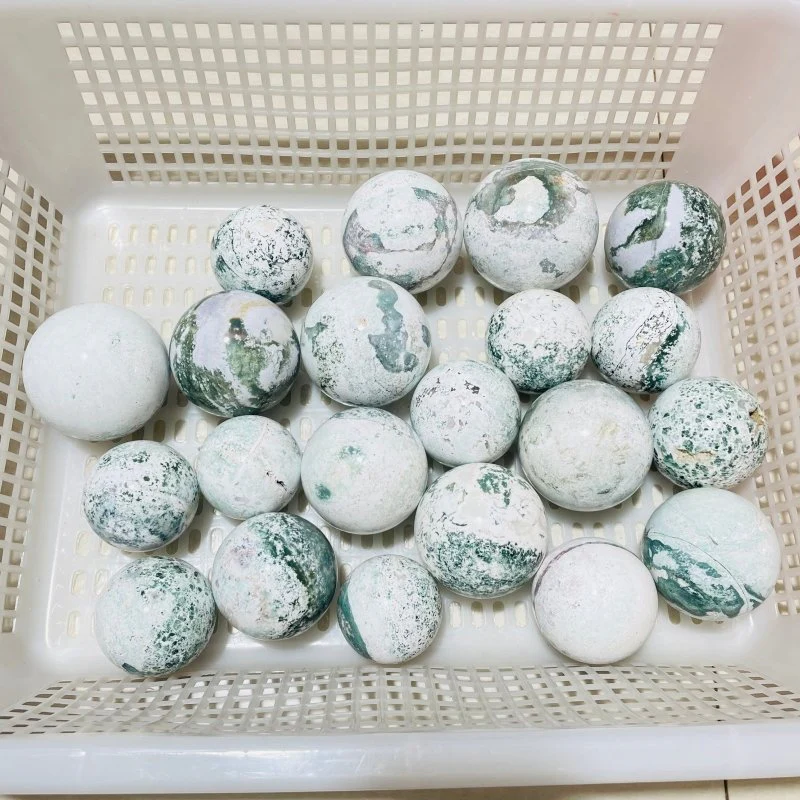 21 Pieces White Moss Agate Spheres Clearance - Image 2