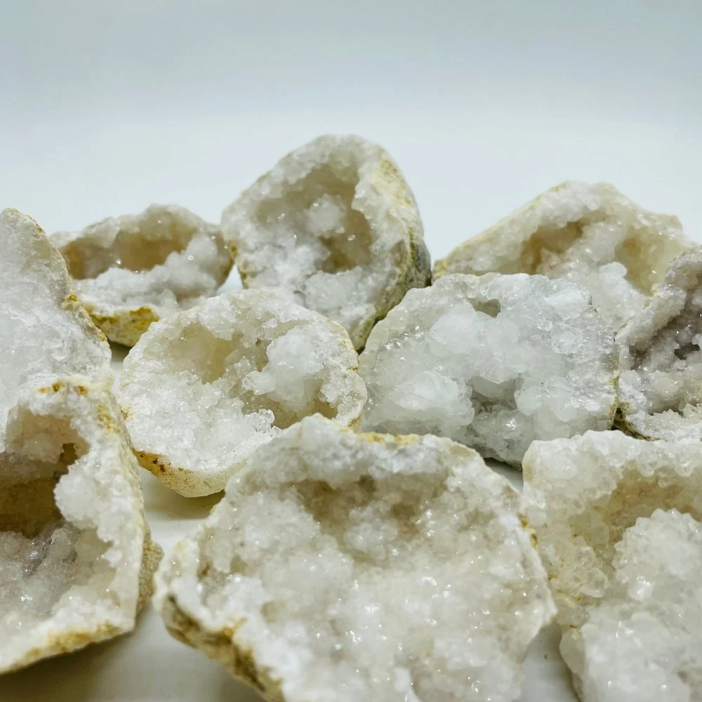 Natural Quartz Geode Rough Stone Wholesale - Image 3