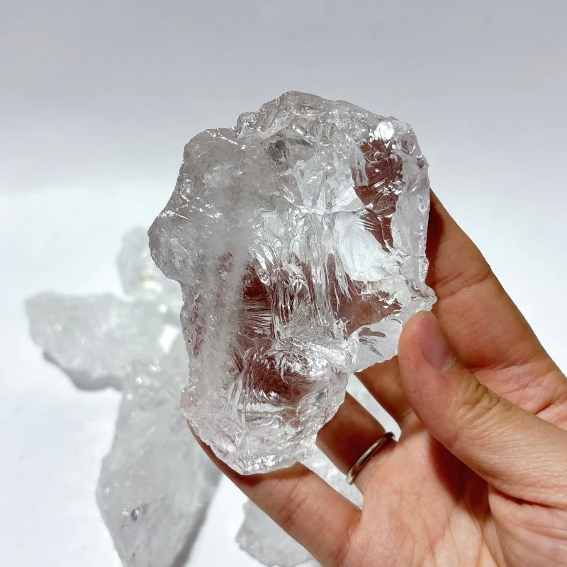 Natural Raw Clear Quartz Crystal Rough Stone Wholesale - Image 4