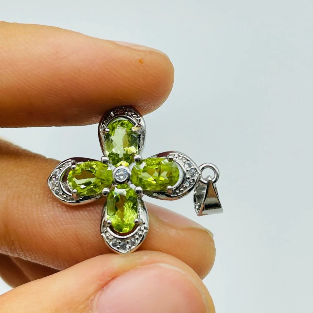 Peridot Round Cut Faceted Stone Pendant Charm Wholesale - Image 2