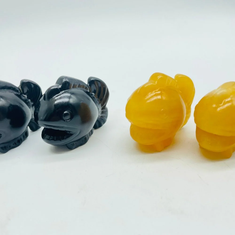 Piranha Carving Wholesale Obsidian & Yellow Calcite - Image 2