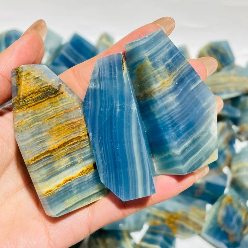 90 Pieces High Quality Blue Onyx Stone Free Form - Image 5