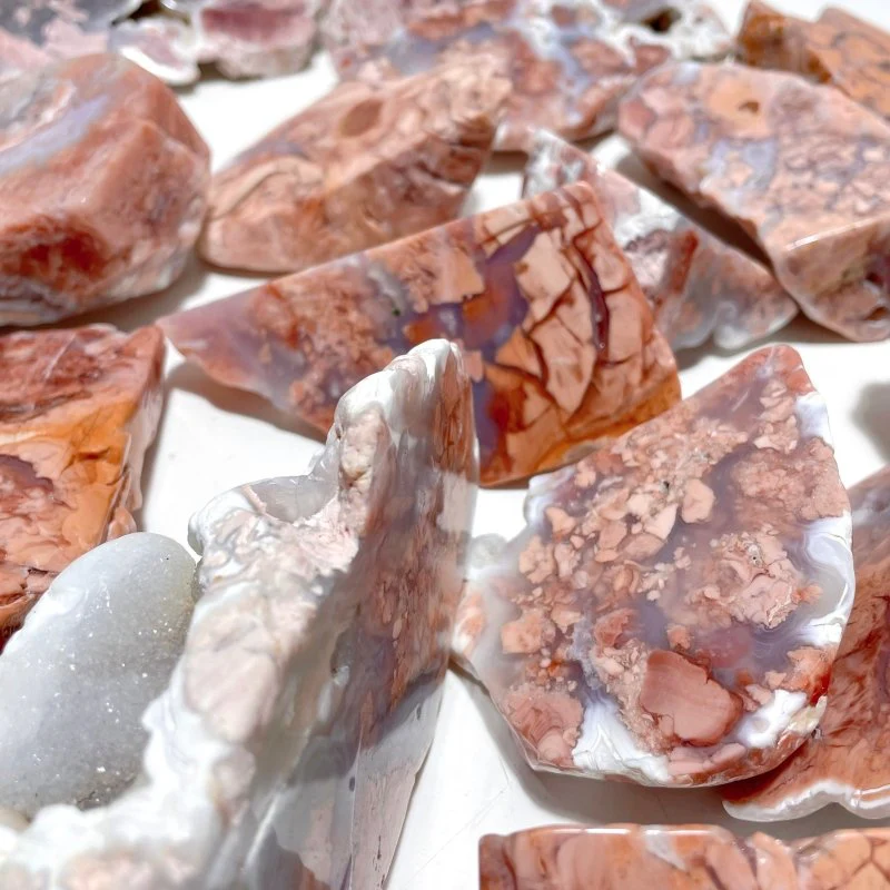 18 Pieces Polished Pink Agate Geode Free Form - Image 4