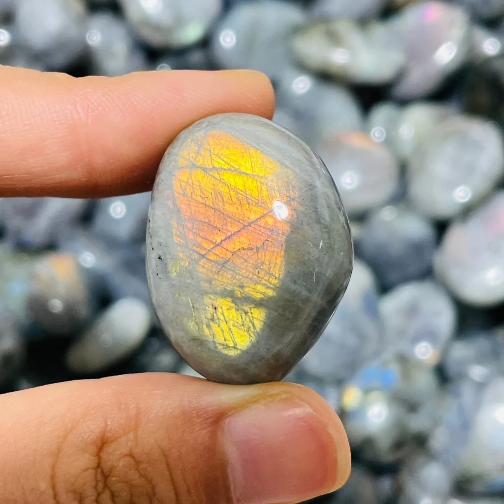 7.77kg(17lbs) Small Purple Blue Labradorite Palm - Image 6
