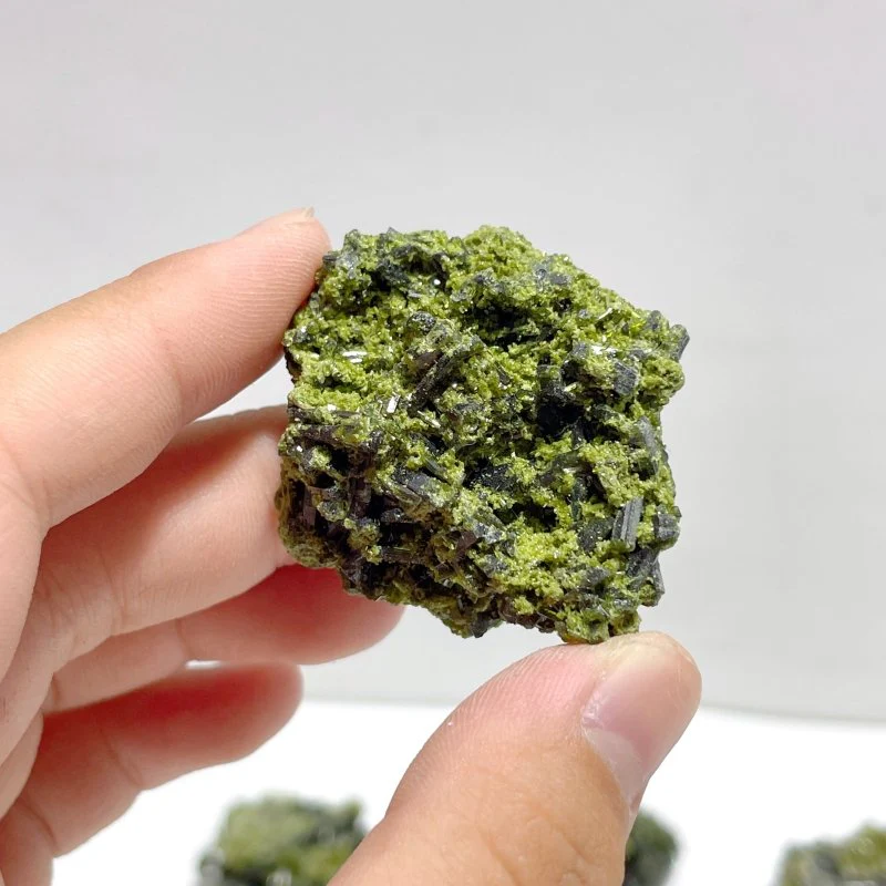 15 Pieces Raw Green Tourmaline Specimen For Collection - Image 6