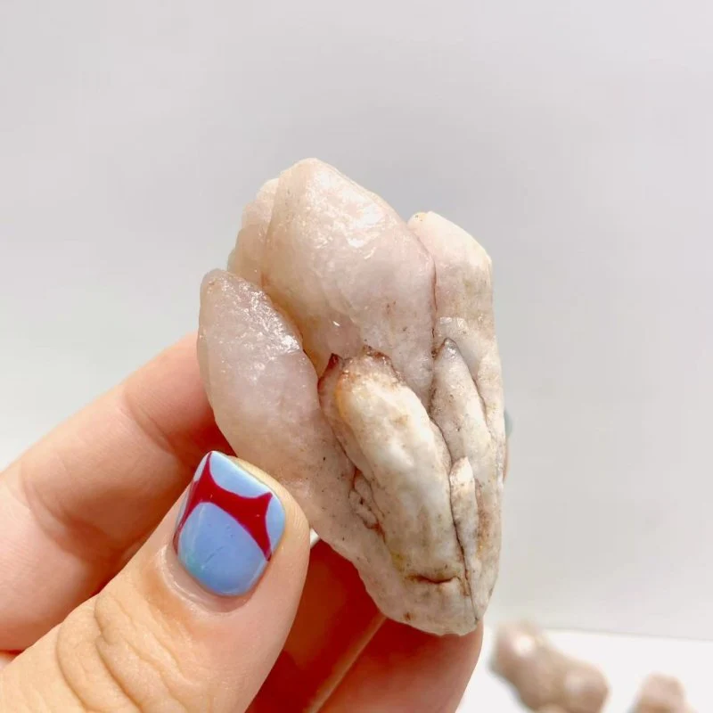 45 Pieces Raw Pink Quartz Specimen - Image 7